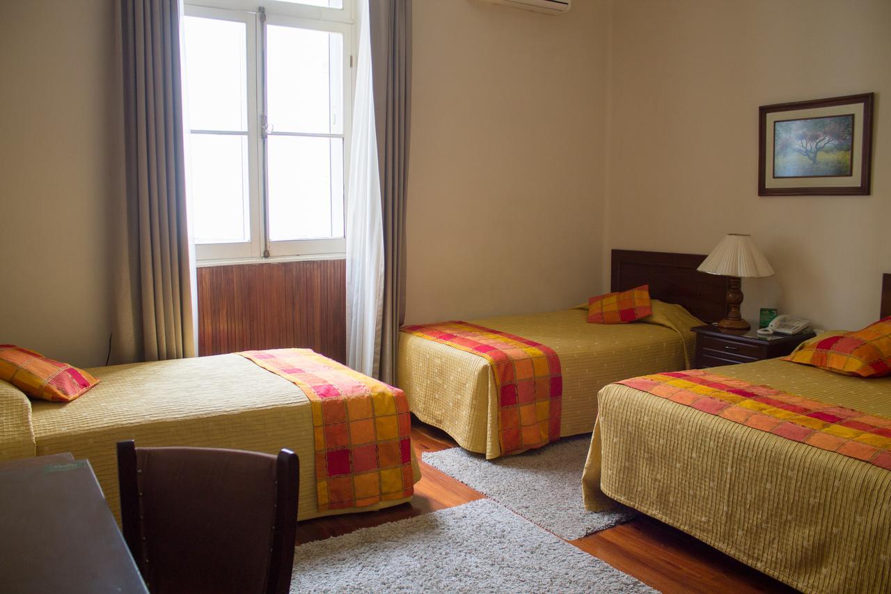 Hotel Victoria Plaza Tarija Buitenkant foto